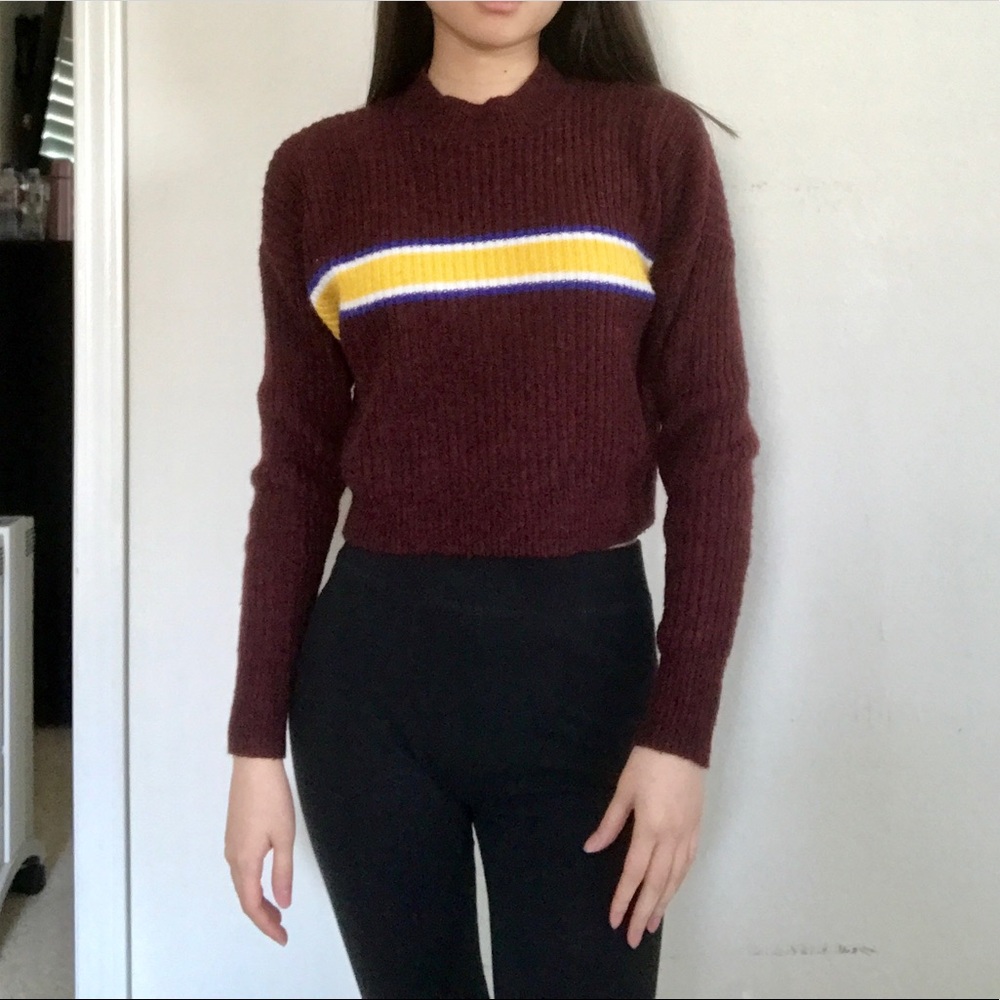 Striped Cropped Sweater - Picture 2 of 3
